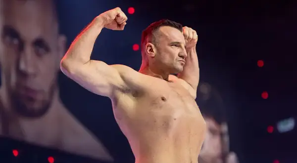 Kim jest Paweł Jóźwiak? Fascynująca biografia i osiągnięcia w MMA