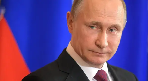 Kim jest Putin i dlaczego wywołuje kontrowersje w Rosji?